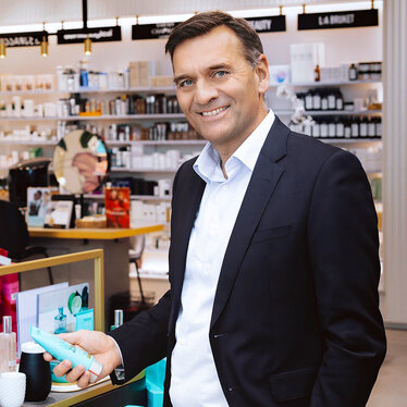 DOUGLAS Group CEO Sander van der Laan